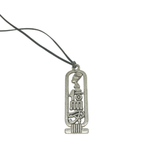 cartouche de néfertiti avec râ et Œil d’horus